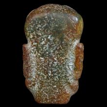T�te de divinit� en jade de fouilles